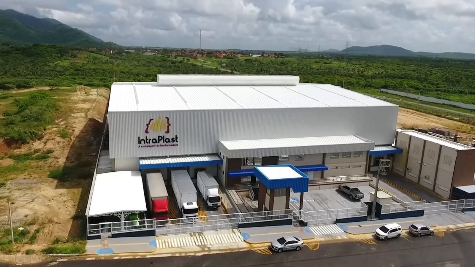 Vista aérea da planta industrial da IntraPlast